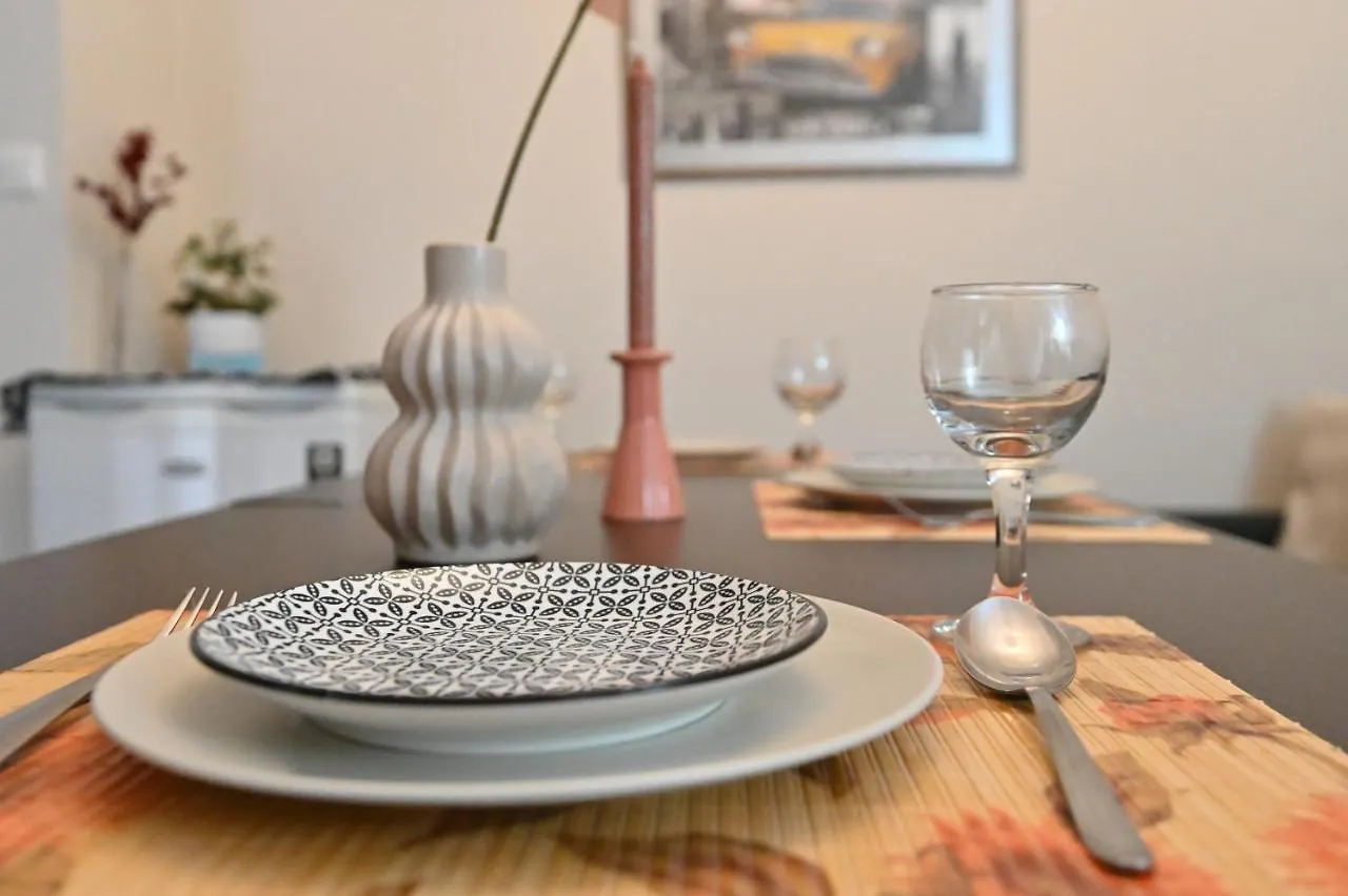 Cozy Apartment Νear Nea Paralia Of Salonicco